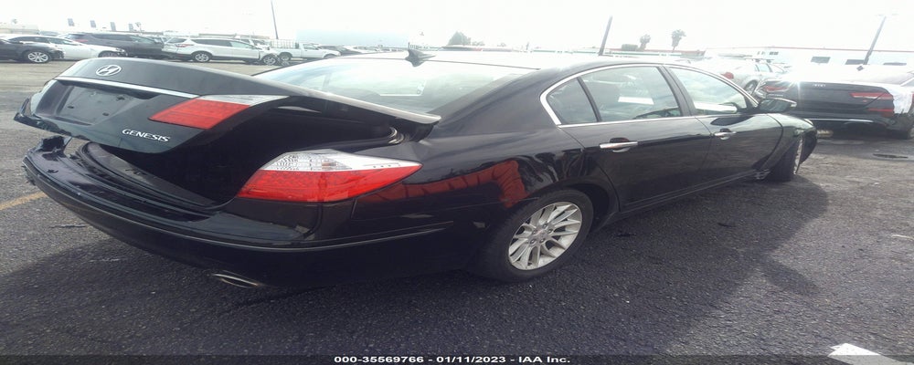 KMHGC4DE8BU136600 2011 HYUNDAI GENESIS photo no. 4