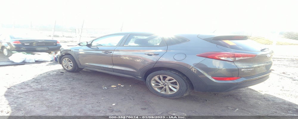 KM8J23A44HU504262 2017 HYUNDAI TUCSON photo no. 3