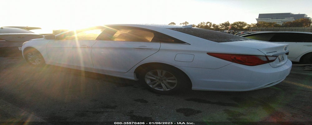 5NPEB4AC3BH216589 2011 HYUNDAI SONATA photo no. 3