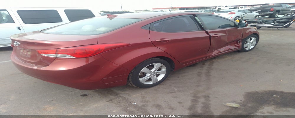 5NPDH4AE8DH320686 2013 HYUNDAI ELANTRA photo no. 4