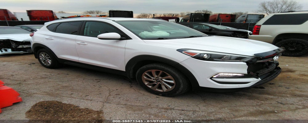 KM8J3CA4XGU250908 2016 HYUNDAI TUCSON photo no. 3