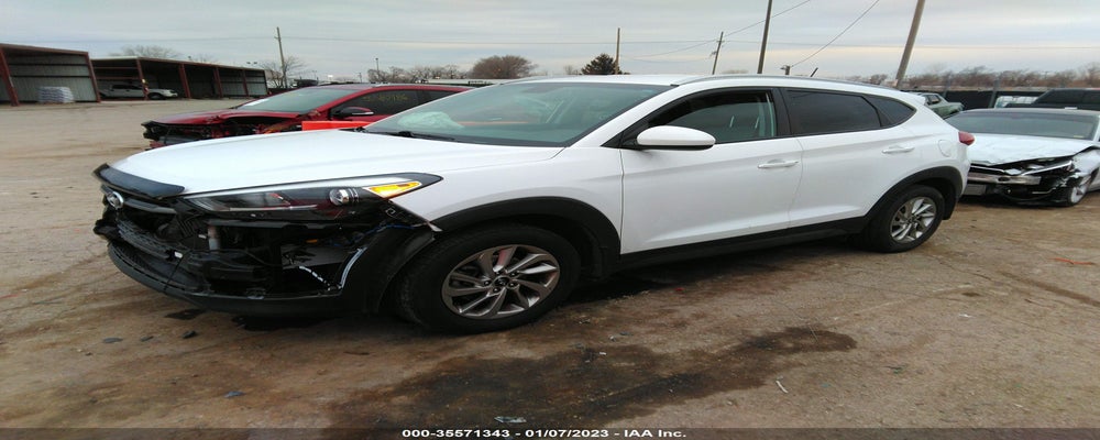 KM8J3CA4XGU250908 2016 HYUNDAI TUCSON photo no. 2