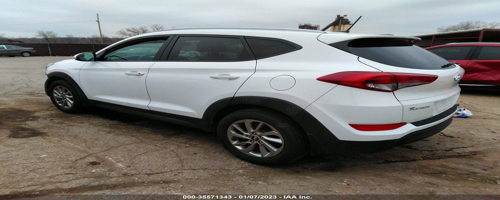 KM8J3CA4XGU250908 2016 HYUNDAI TUCSON photo no. 3