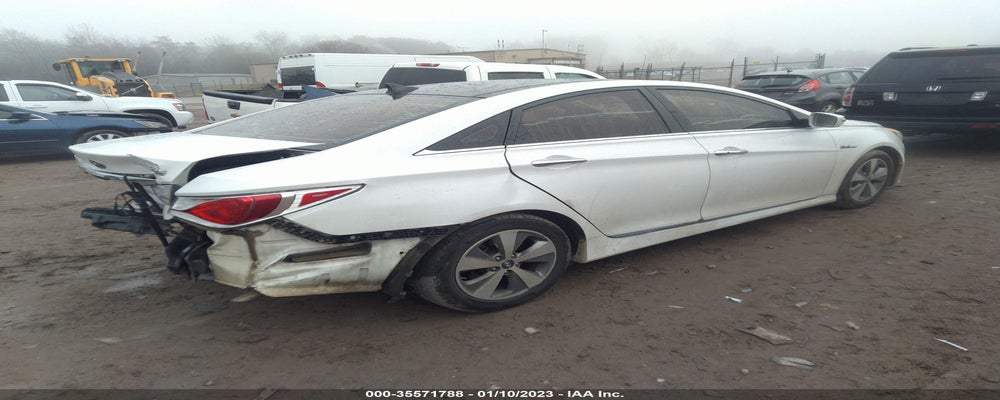 KMHEC4A49BA015692 2011 HYUNDAI SONATA photo no. 4