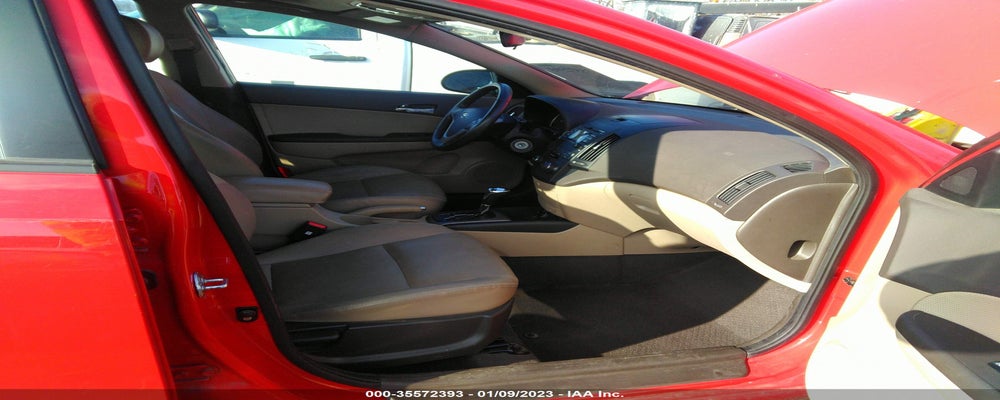 KMHDC8AE3CU127934 2012 HYUNDAI ELANTRA TOURING photo no. 5