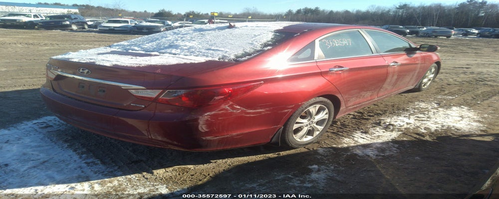 5NPEC4AC8BH126223 2011 HYUNDAI SONATA photo no. 4