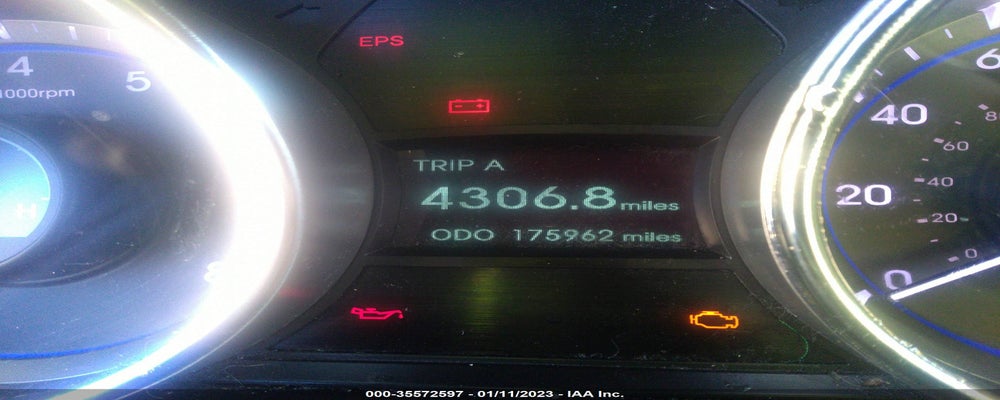 5NPEC4AC8BH126223 2011 HYUNDAI SONATA photo no. 7