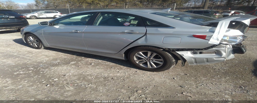 5NPEB4AC5BH203911 2011 HYUNDAI SONATA photo no. 3
