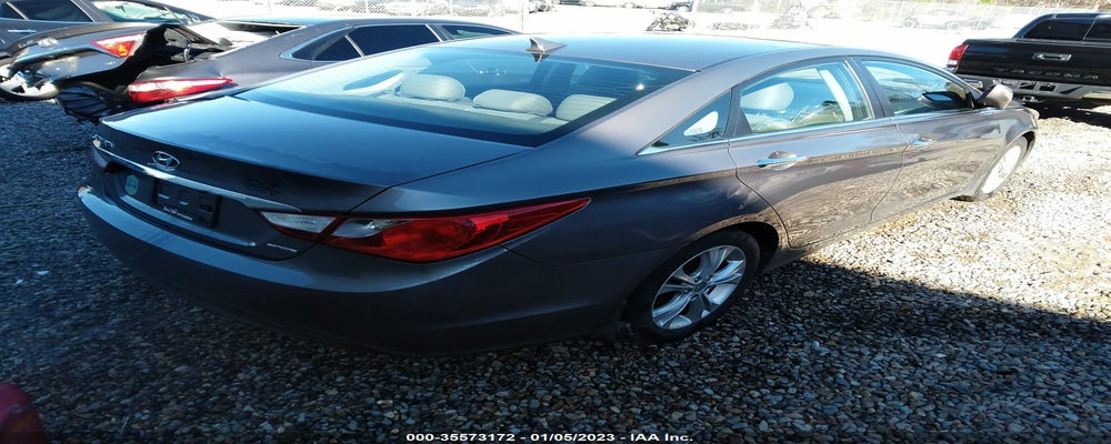 5NPEC4AC4BH108074 2011 HYUNDAI SONATA photo no. 4