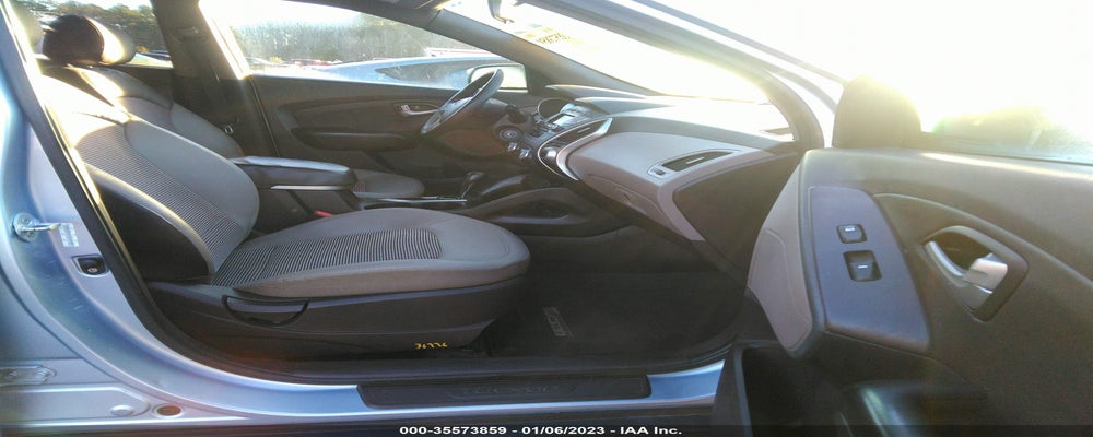 KM8JU3AC5Du636880 2013 HYUNDAI TUCSON photo no. 5