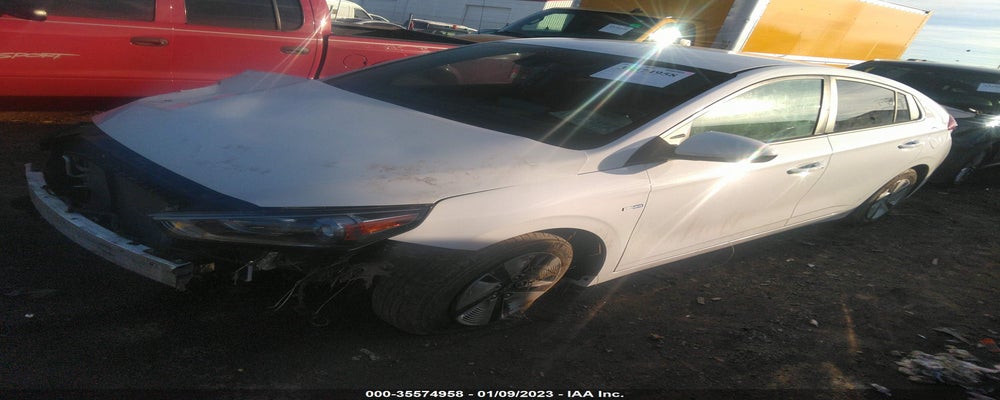 KMHC65LC1LU185926 2020 HYUNDAI IONIQ HYBRID photo no. 2