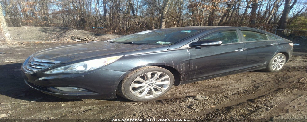 5NPEC4AC0BH234190 2011 HYUNDAI SONATA photo no. 2