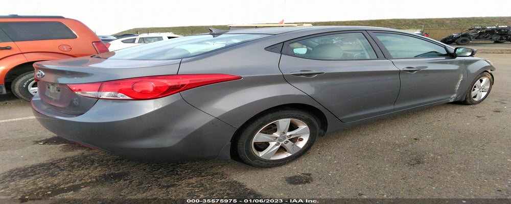 5NPDH4AE2DH415390 2013 HYUNDAI ELANTRA photo no. 4