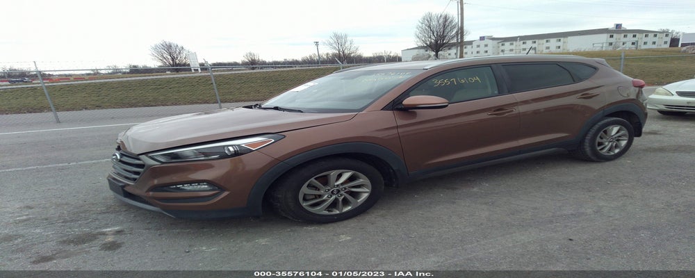 KM8J3CA23GU200477 2016 HYUNDAI TUCSON photo no. 2
