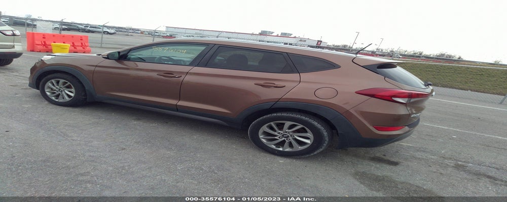 KM8J3CA23GU200477 2016 HYUNDAI TUCSON photo no. 3