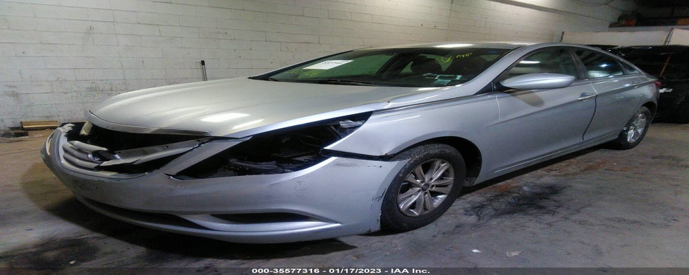 5NPEB4AC9BH240220 2011 HYUNDAI SONATA photo no. 2