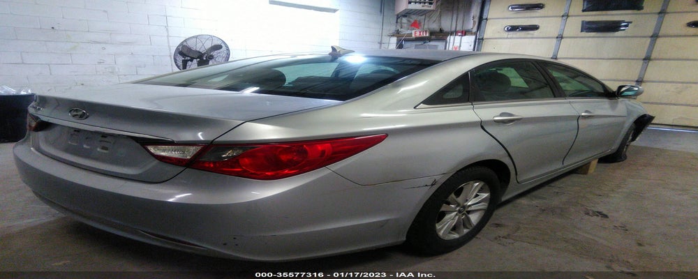5NPEB4AC9BH240220 2011 HYUNDAI SONATA photo no. 4