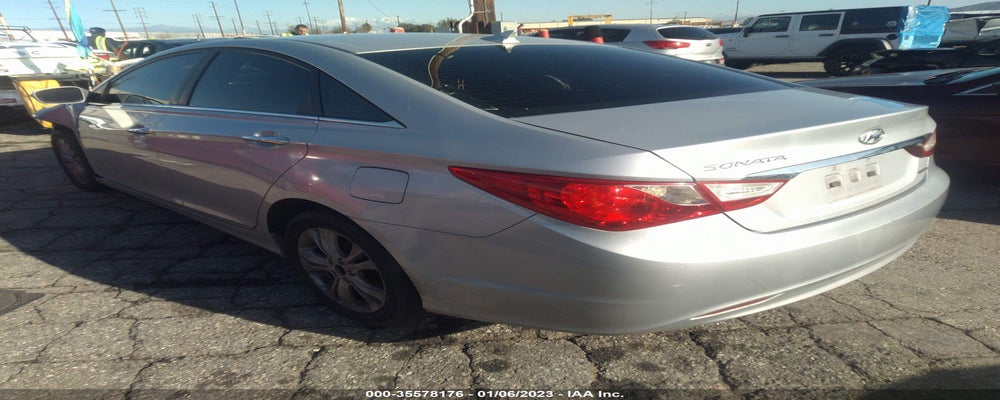 5NPEC4AC6BH061064 2011 HYUNDAI SONATA photo no. 3