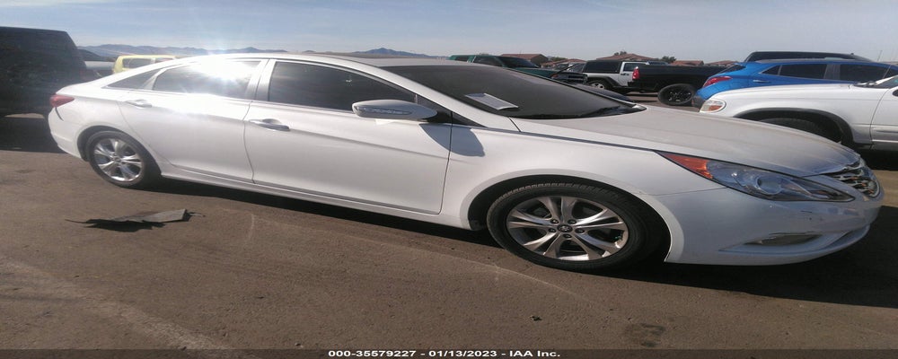 5NPEC4AC5BH227168 2011 HYUNDAI SONATA photo no. 1