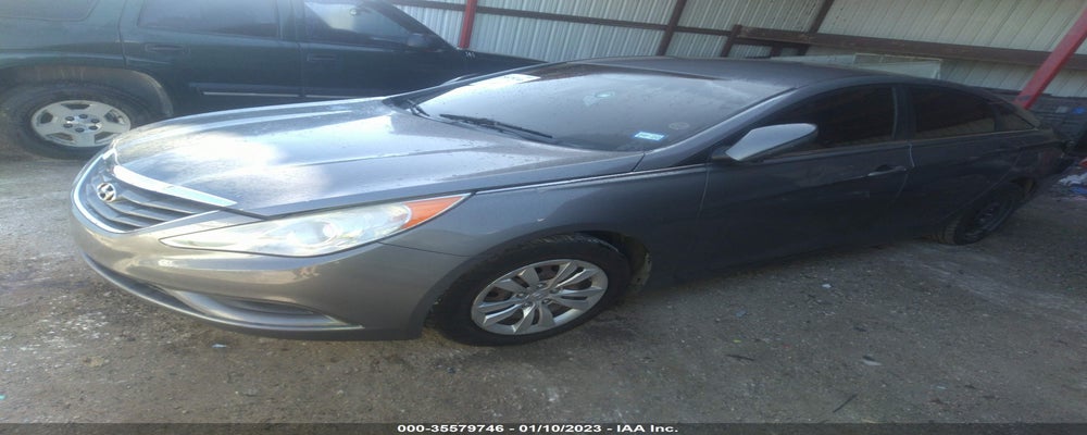 5NPEB4AC0DH582044 2013 HYUNDAI SONATA photo no. 2