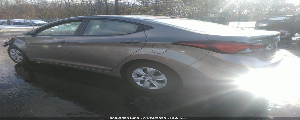 5NPDH4AE0GH786858 2016 HYUNDAI ELANTRA photo no. 3
