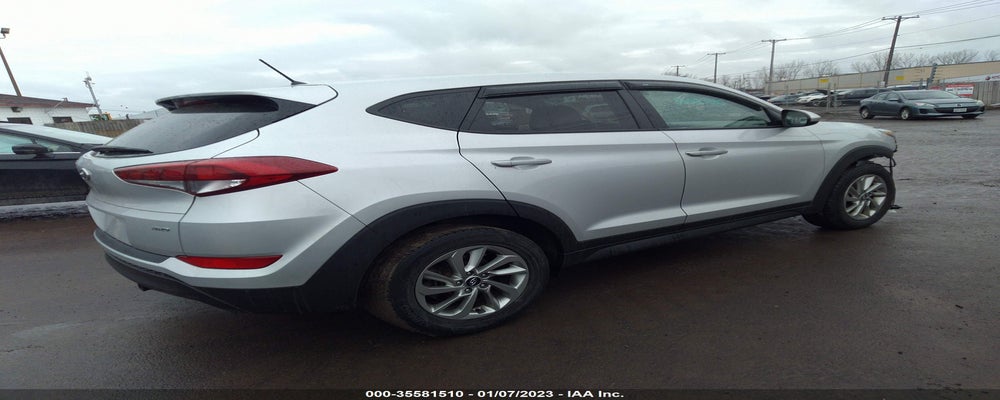 KM8J2CA41JU789895 2018 HYUNDAI TUCSON photo no. 4