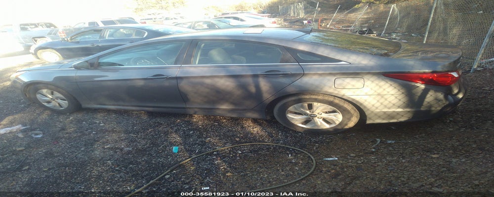5NPEB4AC6EH817242 2014 HYUNDAI SONATA photo no. 3