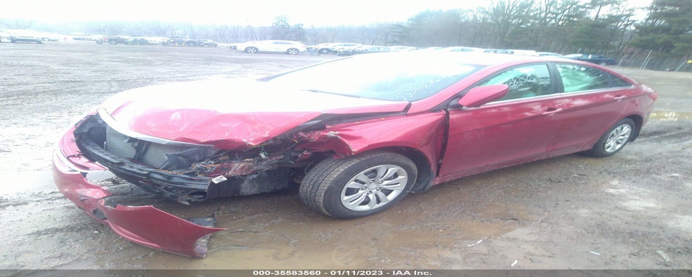 5NPEB4AC4BH203561 2011 HYUNDAI SONATA photo no. 2