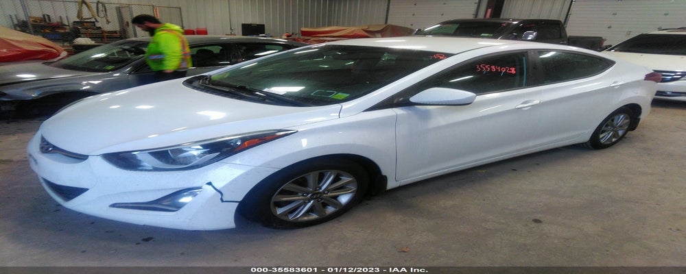 5NPDH4AE3GH654774 2016 HYUNDAI ELANTRA photo no. 2