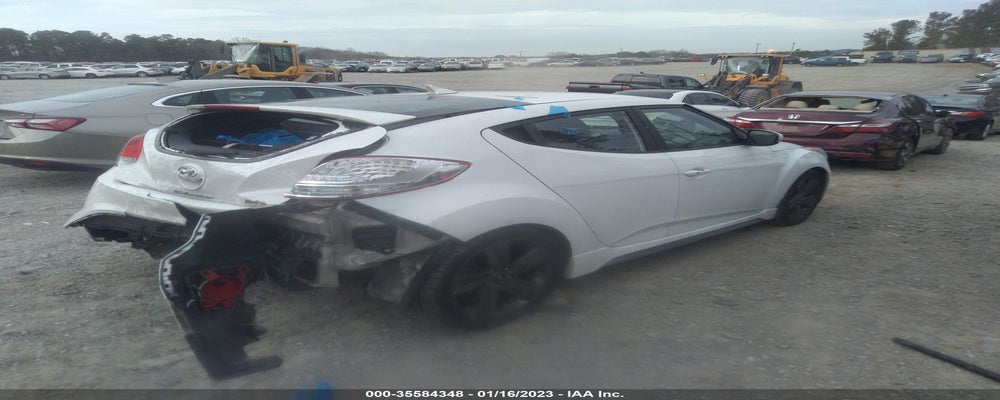 KMHTC6AE7FU229385 2015 HYUNDAI VELOSTER photo no. 4