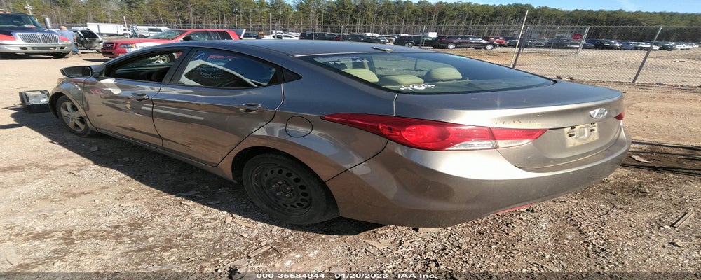 5NPDH4AEXBH004445 2011 HYUNDAI ELANTRA photo no. 3