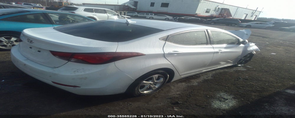 5NPDH4AE8FH560548 2015 HYUNDAI ELANTRA photo no. 4