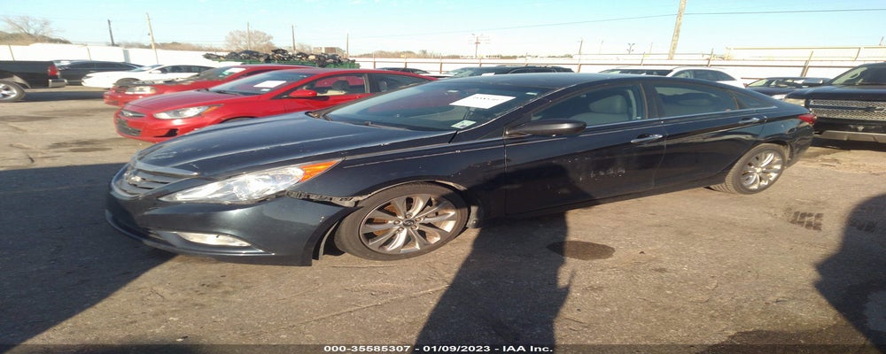 5NPEC4AC9BH055081 2011 HYUNDAI SONATA photo no. 2