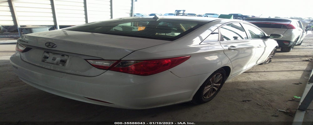 5NPEB4ACXBH304720 2011 HYUNDAI SONATA photo no. 4