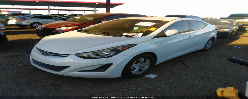 5NPDH4AE8FH623633 2015 HYUNDAI ELANTRA photo no. 2