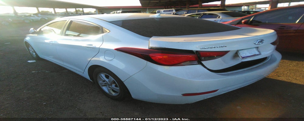 5NPDH4AE8FH623633 2015 HYUNDAI ELANTRA photo no. 3