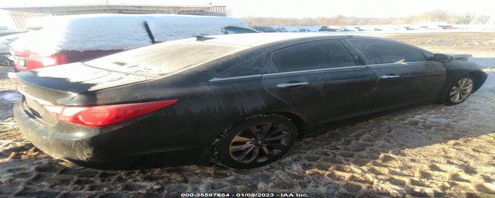 5NPEC4AC3BH123889 2011 HYUNDAI SONATA photo no. 4
