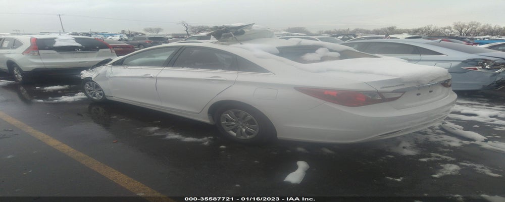 5NPEB4AC5BH088940 2011 HYUNDAI SONATA photo no. 3