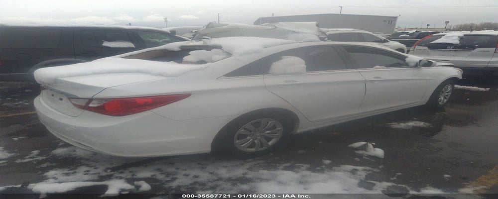 5NPEB4AC5BH088940 2011 HYUNDAI SONATA photo no. 4