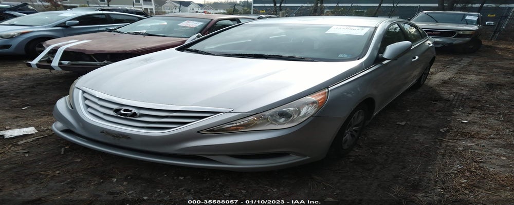 5NPEB4AC5BH071569 2011 HYUNDAI SONATA photo no. 2