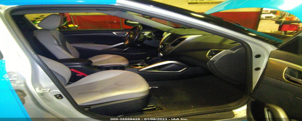 KMHTC6ADXCU055962 2012 HYUNDAI VELOSTER photo no. 5