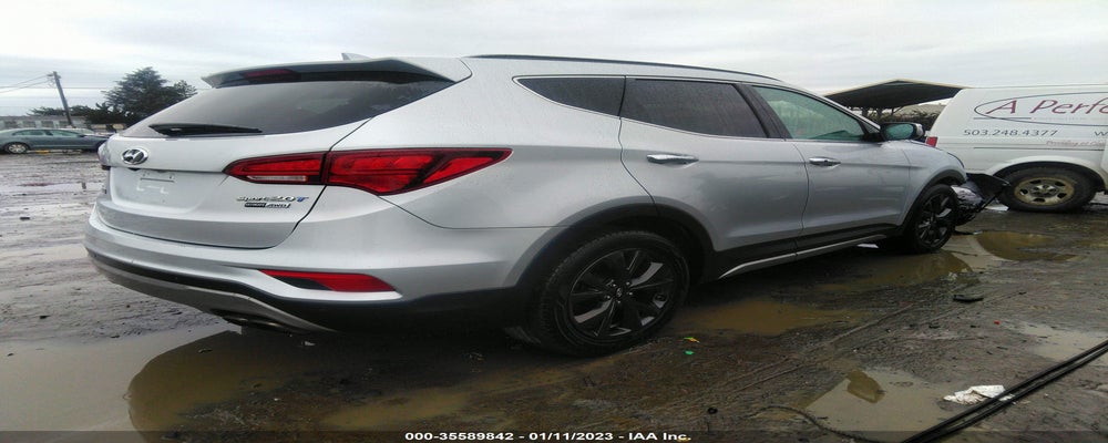5XYZWDLA9HG415468 2017 HYUNDAI SANTA FE SPORT photo no. 4