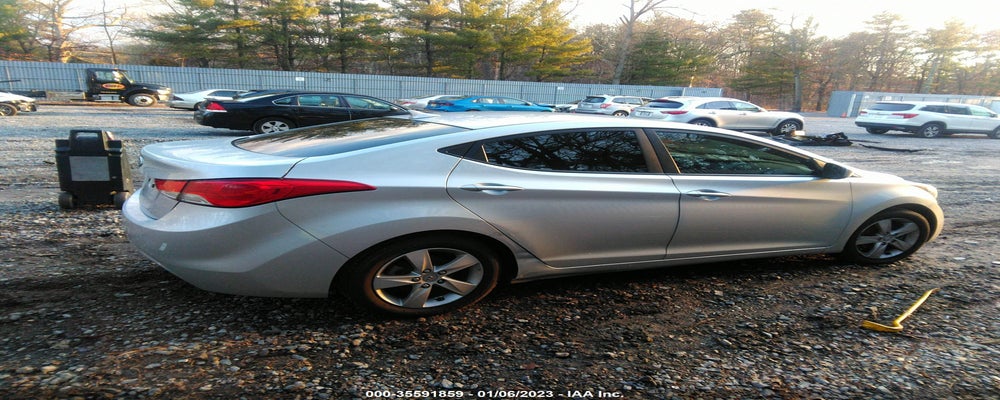 5NPDH4AE4DH260213 2013 HYUNDAI ELANTRA photo no. 4