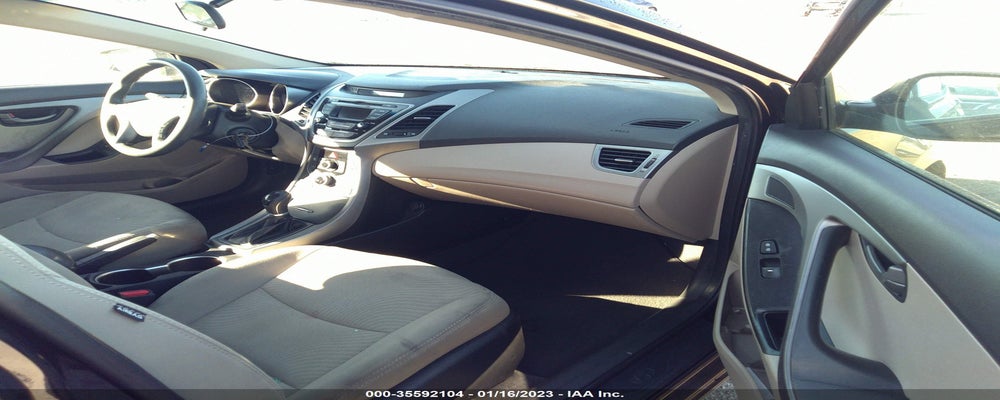 5NPDH4AE3FH638718 2015 HYUNDAI ELANTRA photo no. 5