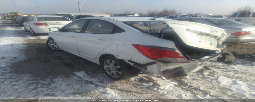 KMHCU4AE0DU272285 2013 HYUNDAI ACCENT photo no. 3