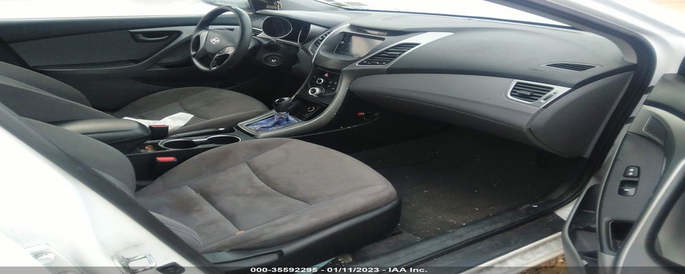 5NPDH4AE3GH682073 2016 HYUNDAI ELANTRA photo no. 5