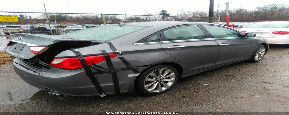 5NPEC4AC7BH188194 2011 HYUNDAI SONATA photo no. 4