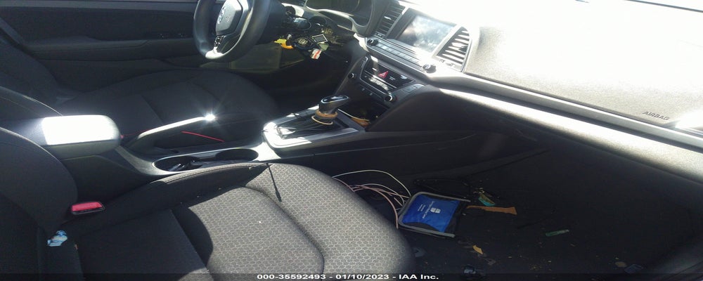 5NPD84LF6JH332143 2018 HYUNDAI ELANTRA photo no. 5