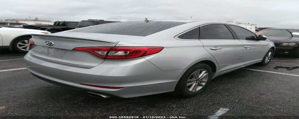 5NPE24AF0FH163317 2015 HYUNDAI SONATA photo no. 4