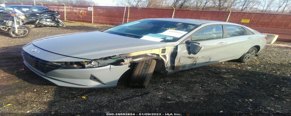 KMHLM4AG1NU305622 2022 HYUNDAI ELANTRA photo no. 2